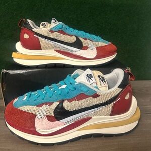 Nike VaporWaffle ‘Sacai Villain Red Neptune Green’ Size 11.5